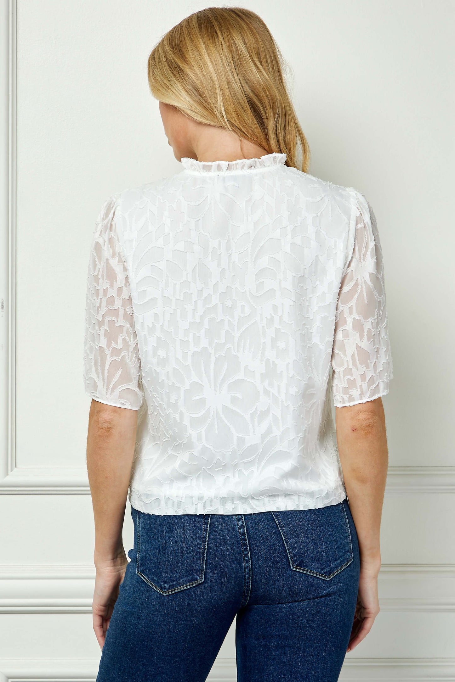 Short Sleeve Ruffle V-Neck Tie Front Blouse in Ivory