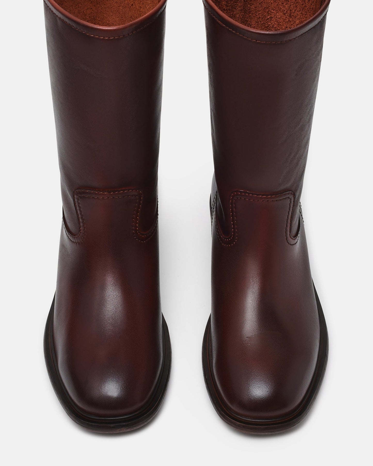 STRAY BROWN LEATHER