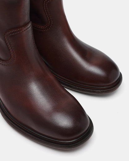 STRAY BROWN LEATHER